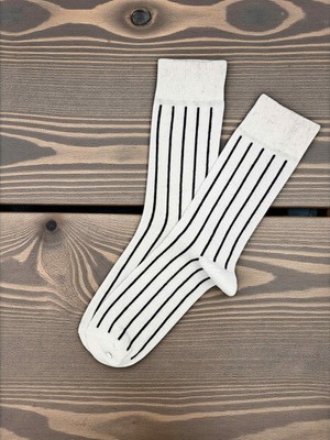 G Socks Beyaz Dik Şerit Desenli Renkli Çorap