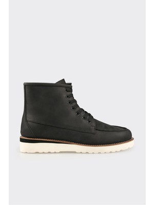 Elle Siyah Deri Erkek Günlük Bot