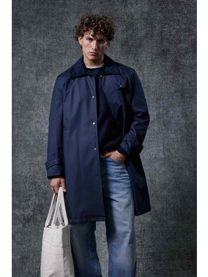 Abluka Online Erkek Relax Fit Kadife Yaka Detaylı Uzun Trençkot Lacivert