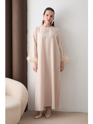 Melike Tatar Kolu Tüylü Broşlu Elbise 32-2635