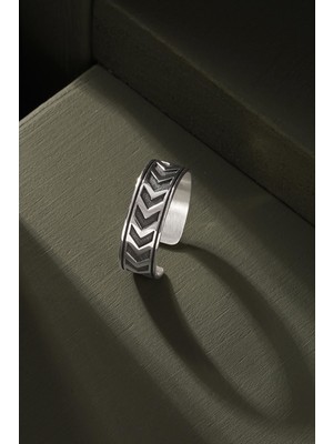 Üçgen Model Ayarlanabilir Gümüş Yüzük 11