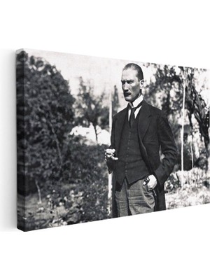 Tablofest Yatay Kanvas Tablo Atatürk Bahçede Bastonlu Duruş Atatürk Tablosu Ev Ofis Duvar Dekoru
