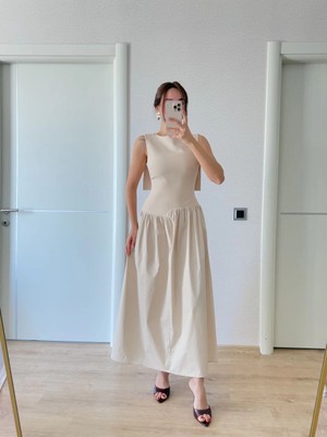 Mevese Krep Arkası Kanat Arka Ön Pens Detaylı Uzun  Kadın Elbise - Bej -