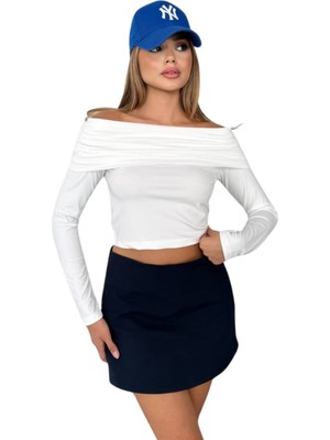 Kechi Woman Dalgıç Kumaş Madonna Yaka Beyaz Crop