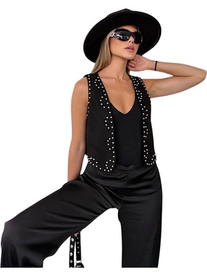 Kechi Woman Süet Kumaş Çakım Taşlı Siyah Renk Yelek