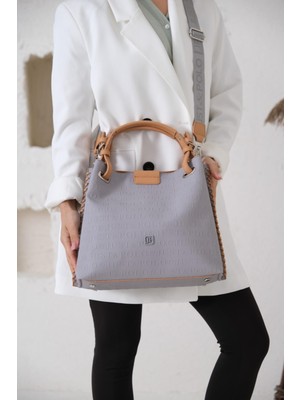 Just Polo Kadın Kabartma Desenli Mıknatıslı Çıtçıt Kapama El Çantası Omuz Askısıyla JP4031 Gri