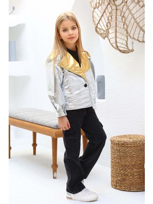 Riccotarz Kız Çocuk Yakası ve Kenarları Gold Detaylı Parlak Kumaş Gümüş Ceket