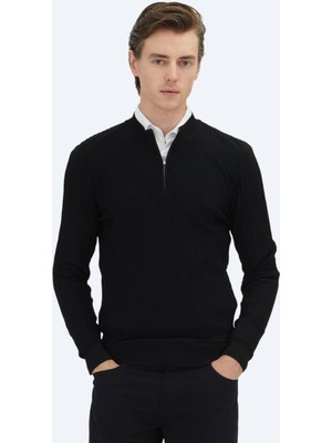 Kip Siyah Yarım Balıkçı Yaka Desenli Triko Kazak