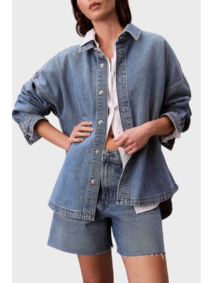 Calvin Klein Pamuklu Relaxed Fit Düğmeli Kot Gömlek LV047E753G3NS Bayan Kot Gömlek LV047E753G 3ns