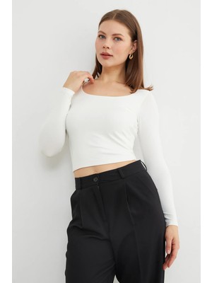 Senly Benly Beyaz Kare Yaka Sandy Kumaş Body