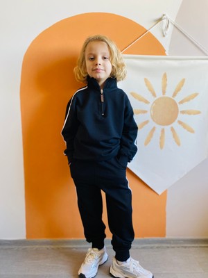 Seftex Erkek / Kız Çocuk Dik Yaka Sweatshirtlü Şerit Detaylı Eşofman Takımı