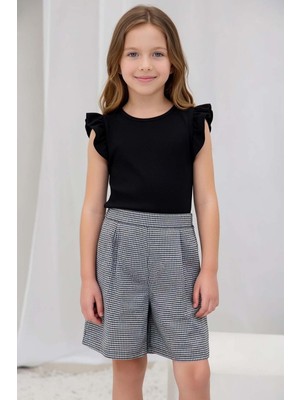 Riccotarz Kız Çocuk Bisiklet Yaka Kolları Salaş ve Fırfır Detaylı Bluz Kare Desenli Fitilli Şortlu Takım