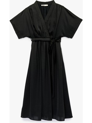 Koton Kısa Kollu Kemer Detaylı Kruvaze Midi Saten Elbise