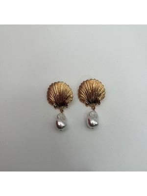 Mare Accessories Gold Deniz Kabuğu Detaylı Inci Form Sallantılı Küpe