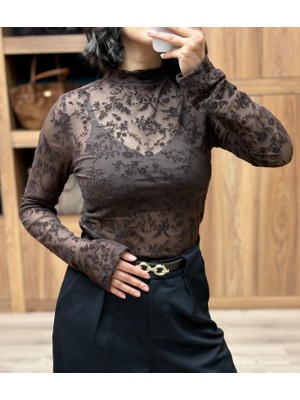 Vazıradk Kahve Küçük Çiçek Desenli Transparan Uzun Kollu Bluz