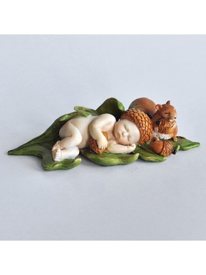 Shop A Way Minyatür Peri Bahçesi ve Teraryum Uyuyan Palamut Peri Bebek Sincap Heykeli