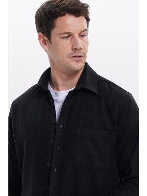 Tudors Erkek Regular Fit Klasik Kesim Düz Cepli Koyu Siyah Oduncu Gömlek