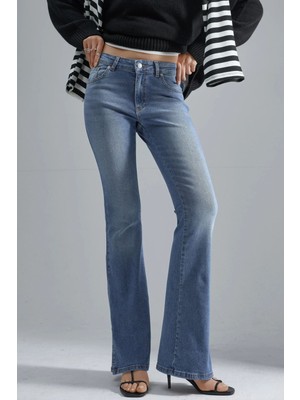 Hiccup Kadın Squalo Flare Kot Pantolon Açık-Orta Mavi Denim