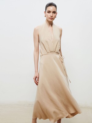 Lc Waikiki Yeni Sezon Halter Yaka Kuşaklı Saten Elbise