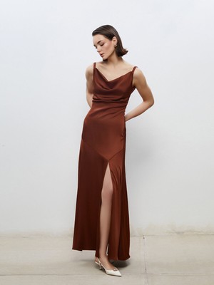 Lc Waikiki Yeni Sezon Dökümlü Yaka Askılı Abiye Elbise