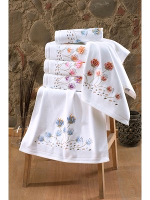 Fiesta Asude Beyaz Kadife 3D Nakışlı 30X50 cm %100 Pamuklu Mutfak Havlusu