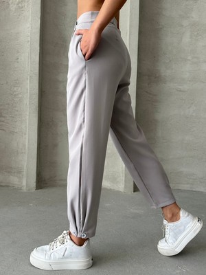 Bejna Kadın Pileli Paçası Düğmeli Pantolon