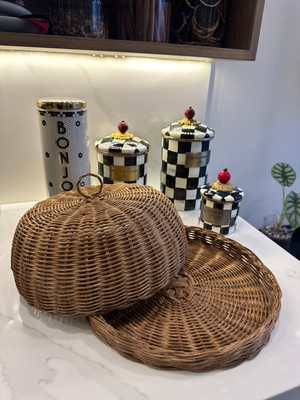 Loven Woven Rattan Standlı Kek Fanus Kapağı Ceviz Renk