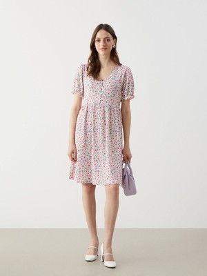 Lc Waikiki Yeni Sezon V Yaka Çiçekli Elbise