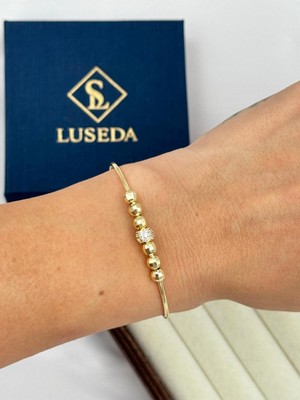 Luseda VIP Top Detaylı Zirkon Taşlı Ayarlanabilir Gold Bileklik