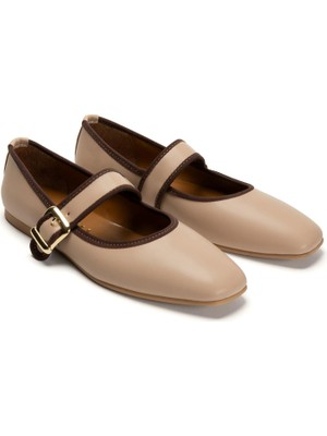 Emienza Felına Vegan Deri Altın Toka Detaylı Küt Burun Bayan Babet