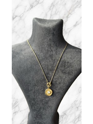 Zayora Aksesuar Inci Detaylı Madalyon Kolye – Vintage Şık Tasarım