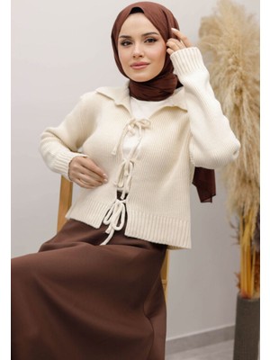 EAS Giyim Bağcıklı Yakalı Triko Hırka