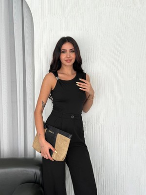 Osy Modal Yumuşak Dokulu Kumaş Bisiklet Yaka Sıfır Kol Bluz Omuz Toka Aksesuar Detaylı - Siyah