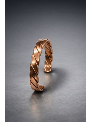 El Yapımı Burgu Model Saf Bakır Bileklik – Ayarlanabilir Sade Zarif Otantik Şifa Bilekliği