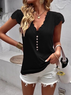 Kadın Kısa Kollu V Yakalı Önü Düğmeli Viskon Bluz