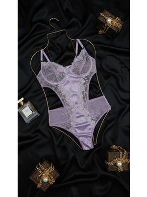 Noiverse Lila Dantelli Çiçek Işlemeli Saten Detaylı Transparan Bodysuit