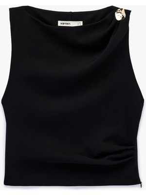 Koton Aksesuar Detaylı Bisiklet Yaka Kolsuz Bluz