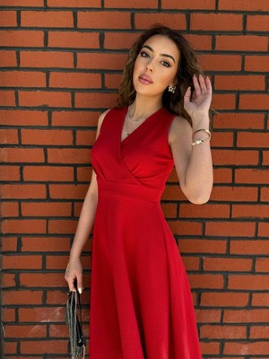 Moda Loris Kadın Ithal Krep Kumaş Kruvaze Yaka Eteği Kloş Kolsuz Mini Elbise