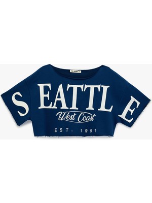 Koton Oversize Omzu Açık Kısa Kollu Baskılı Crop Tişört