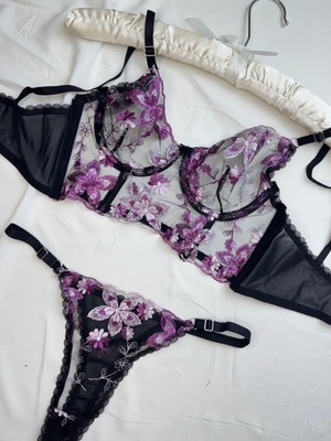 Rozenin Lingerie Çiçek Desenli Korseli Kapsz Büstiyer Sütyen Takımı