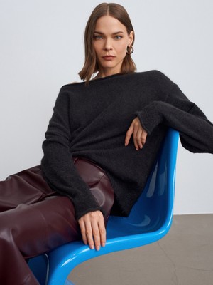 Dilvin 10854 Kayık Yaka Yumuşak Dokulu Kazak-Antrasit