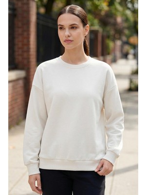 Ekru Basic O Yaka Oversize Kadın Sweatshirt - 97053