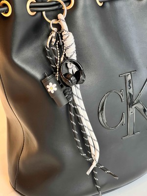 Rossev Charm Siyah Termos Figürlü Anahtarlık - Çanta Charm (Siyah Kulaklık Modeli)