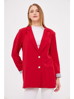 Armonika Kadın Kırmızı Kruvaze Yaka Kolu Katlama Detaylı Oversize Vatkalı Blazer Ceket ARM-25K001015