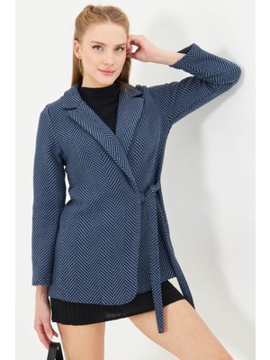 Armonika Kadın Koyu Mavi Yandan Bağlamalı Balık Sırtı Desen Kaşe Ceket ARM-25K001074
