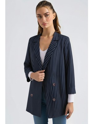 Armonika Kadın Lacivert Oversize Duble Kol Kruvaze Yaka Astarlı Blazer Ceket ARM-26K001052