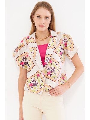 Armonika Kadın Açık Fuşya Keten Görünümlü Desenli Kolu Yırtmaçlı Crop Kısa Kol Ceket ARM-24Y001095