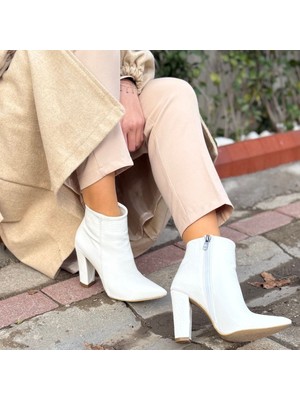 SEPET365 Loora Beyaz Rugan Desenli Topuklu Bot