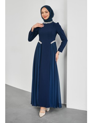İmaj Butik Lacivert Yaka ve Bel Taşlı Kuyruklu Abiye