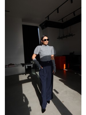 Özge Özgenç Pileli Yüksek Bel Kumaş Pantolon